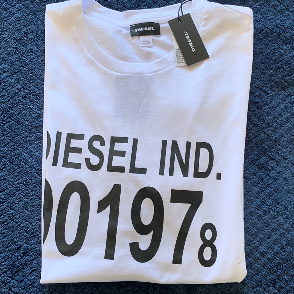 Diesel T-Shirt NWT - Picture 1 of 6